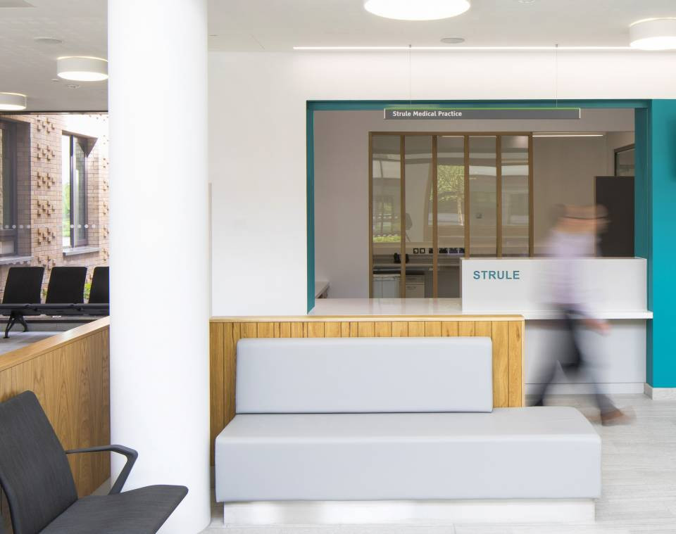 Omagh Hospital Primary Care Complex Gp Desks Todd Architects C Chris Hill Photography